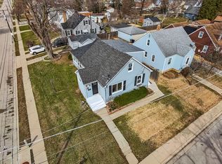 526 Lindberg Ct, Elgin, IL 60123