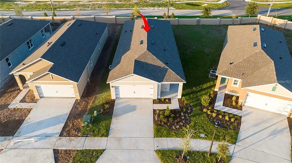 3 bed, 2.0 bath, 1625 sqft, $1,900 — Photo 3