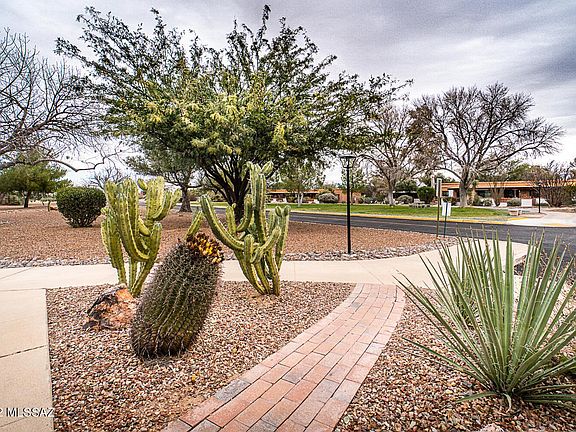 2nd image of 146 S Paseo Tierra