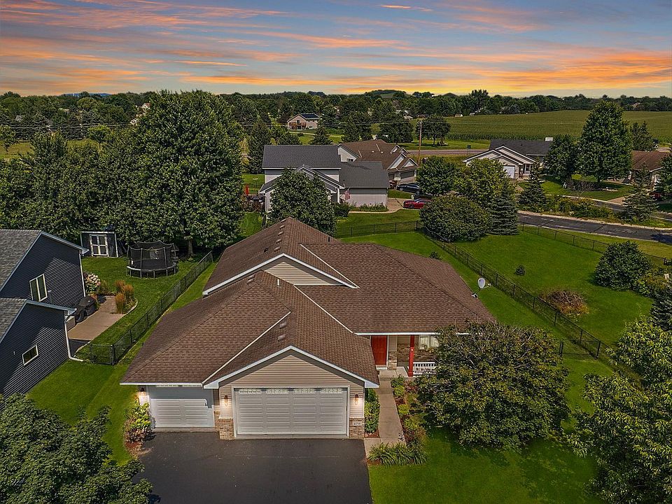 1st image of 4058 Starling Dr