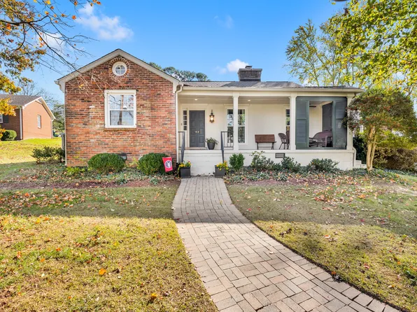 1001 Rolling Fields Cir, Columbia, TN 38401