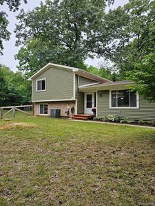 2103 Corlett Rd, Brighton, MI, 48114