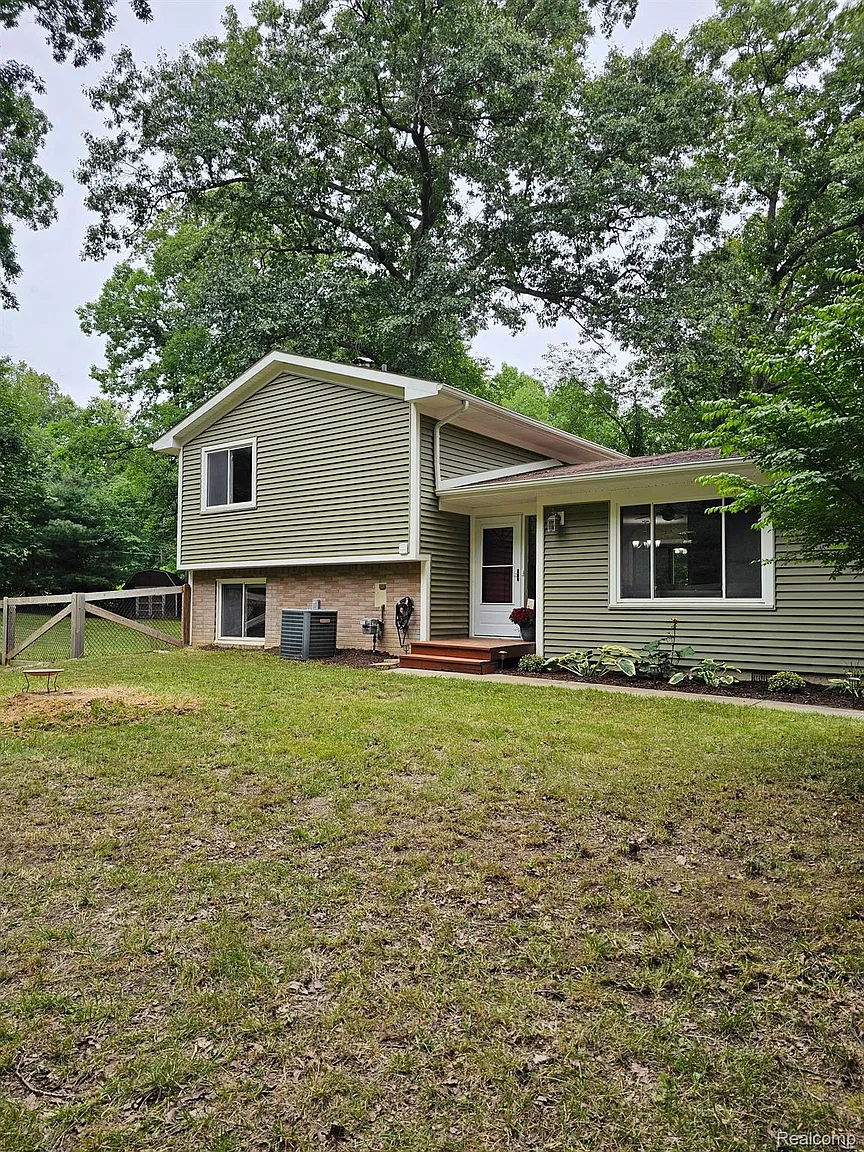 2103 Corlett Rd photo 1