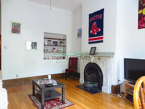 39 E Springfield St #4 Photo 1