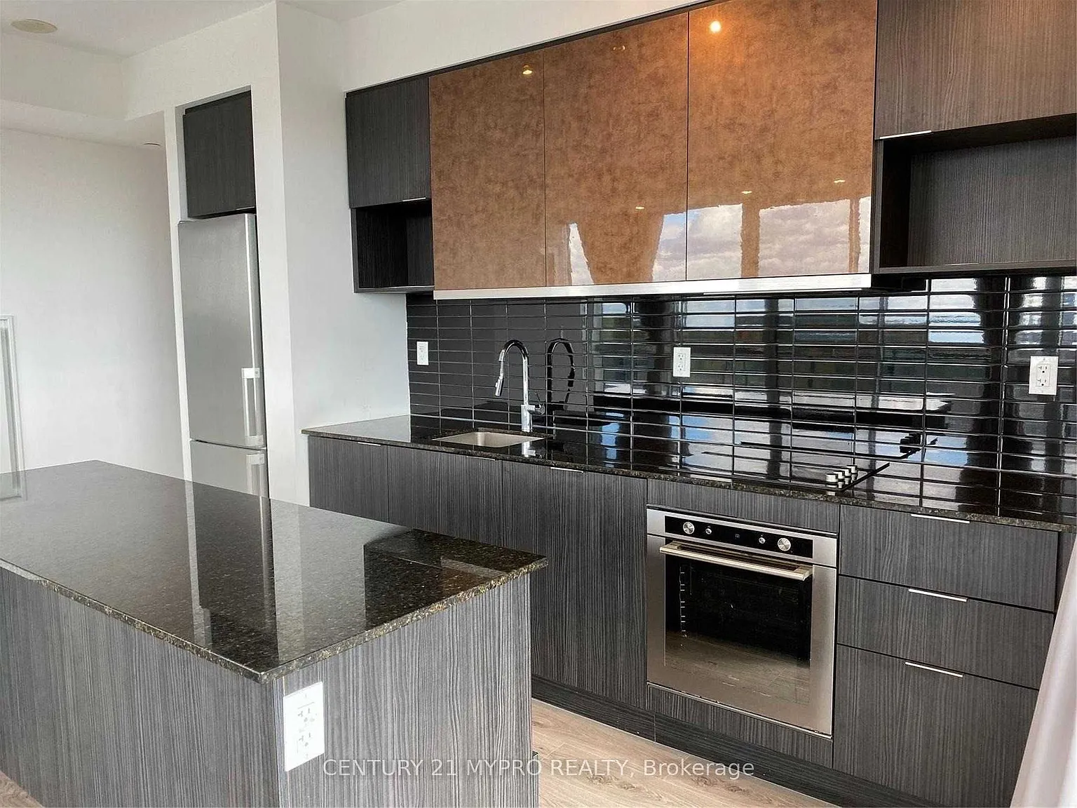 2 bed, $3,300 — Photo 4