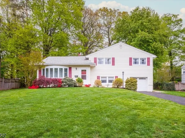 10 Ridge Way, Fanwood Boro, NJ 07023
