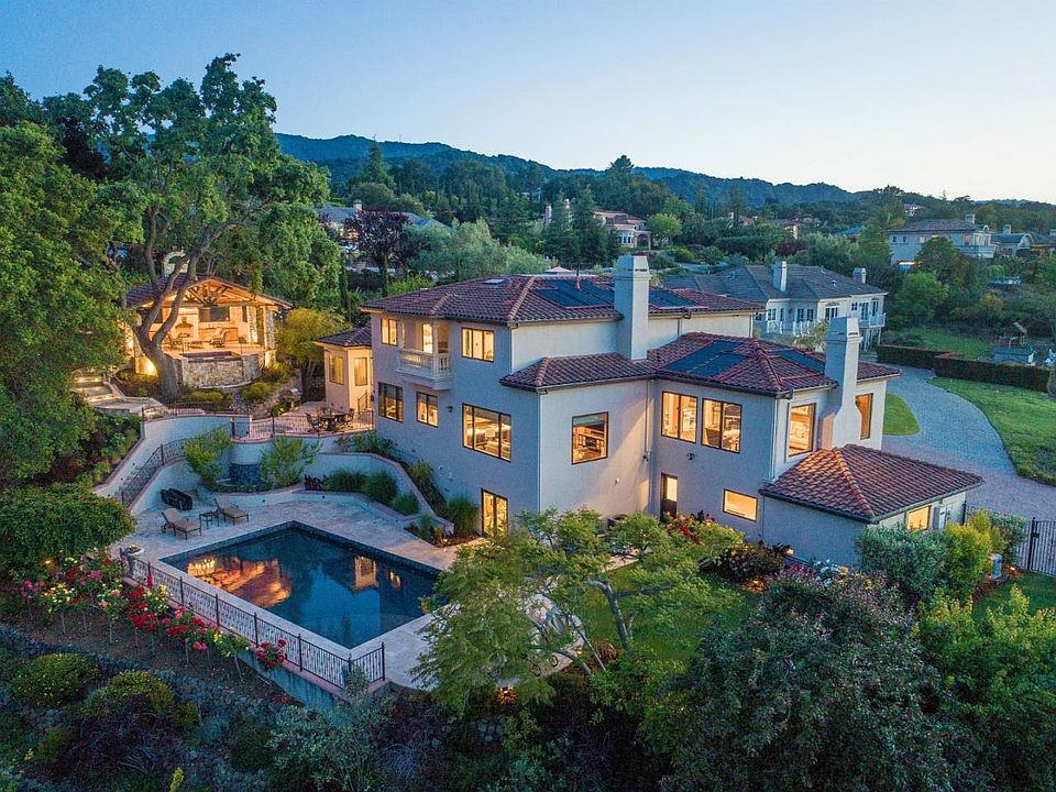 1st image of 24040 Oak Knoll Cir