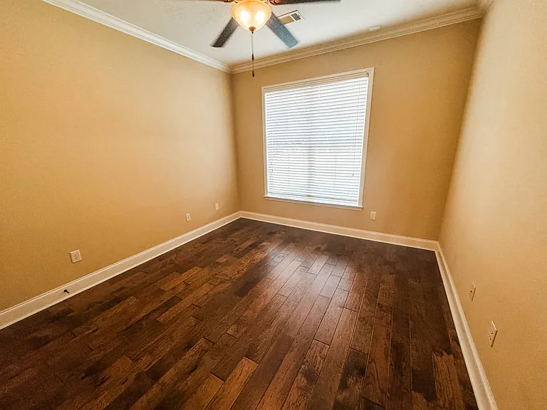 4435 Chestnut Hill Dr — Photo 11