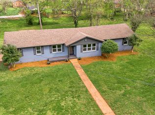 712 Pleasantwood Dr, Mt Pleasant, TN 38474