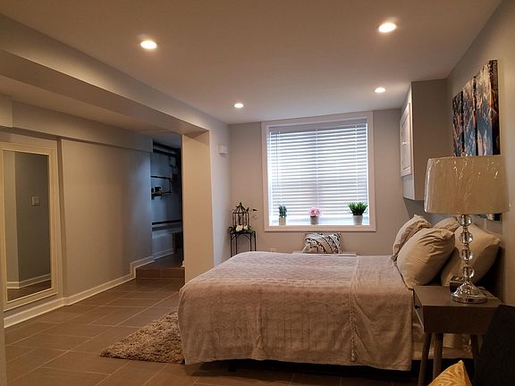 2nd image of 196 Essex St #1