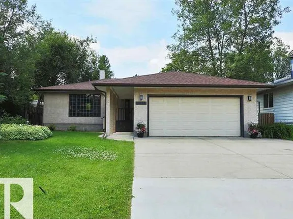 11823 91st Ave NW, Edmonton, AB T6G 1B1