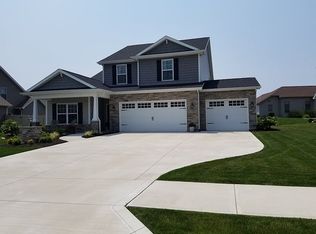 8757 Alamasa Pl, Fort Wayne, IN 46835