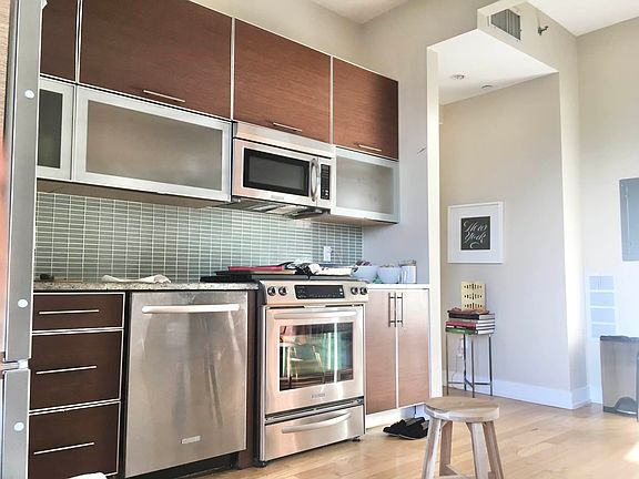 3rd image of 159 W 118th St #Penthouse D
