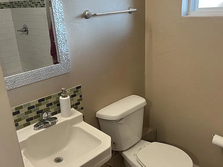 3347 E Seneca St #4 — Photo 6