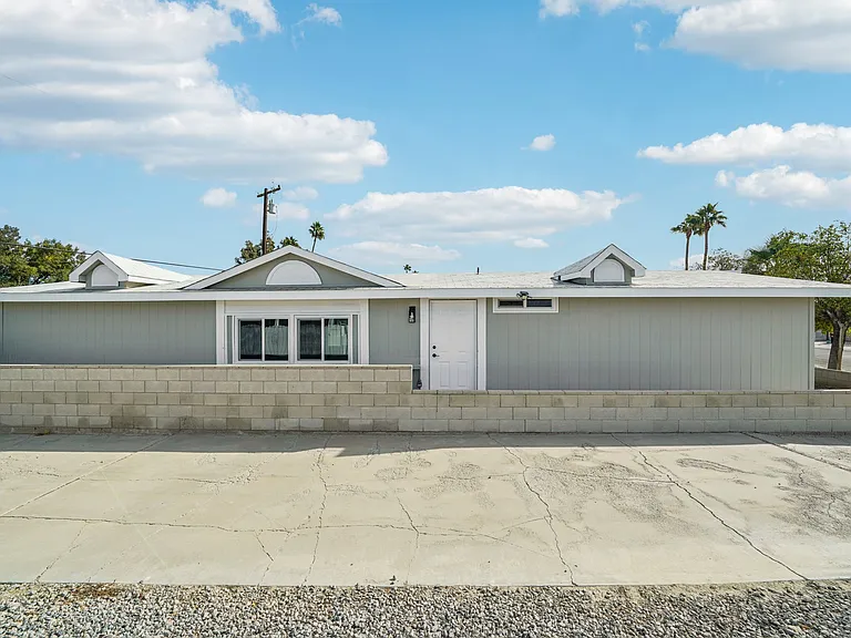 73300 Broadmoor Dr — Photo 42