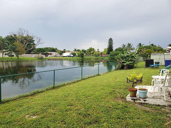 2nd image of 7313 SW 8th Street