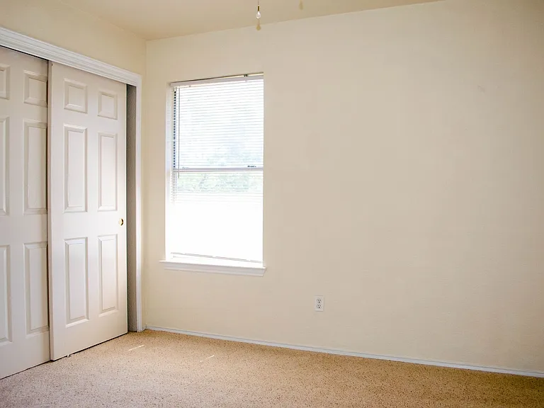 505 Shant St — Photo 10