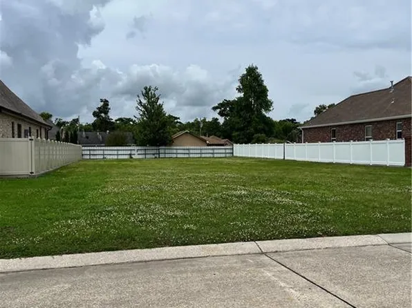 3104 Rue Marcelle, Meraux, LA 70075