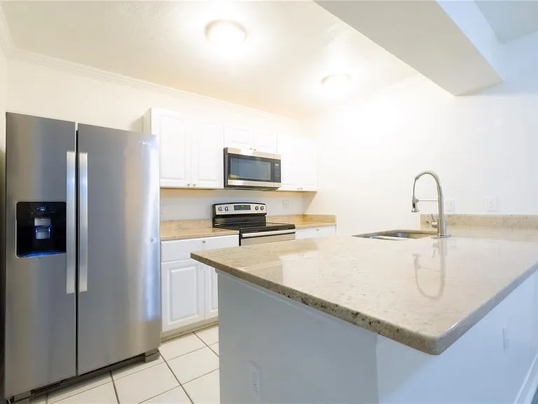 2947 Poplar Ave — Photo 20