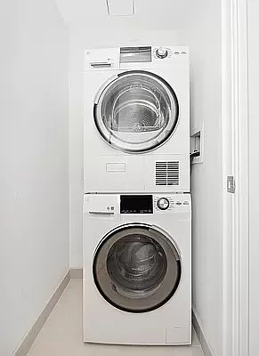 5th image of 225 E 19th St #304