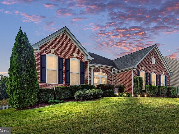 5th image of 9416 Deep Creek Ln