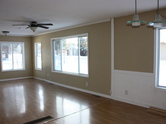 5th image of 21172 2nd Ave