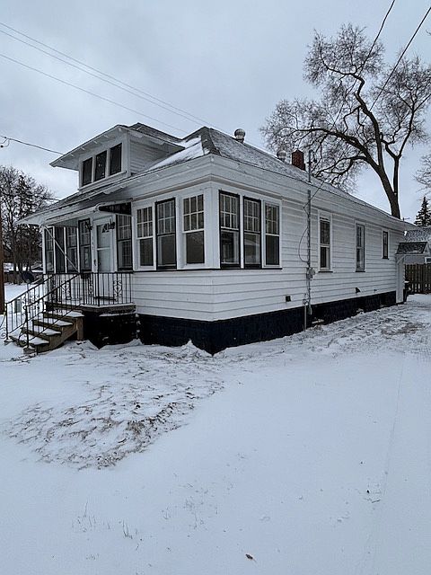 1st image of 345 E Forest Ave