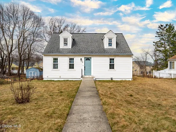 174 Bloomingrove Drive, Troy, NY 12180