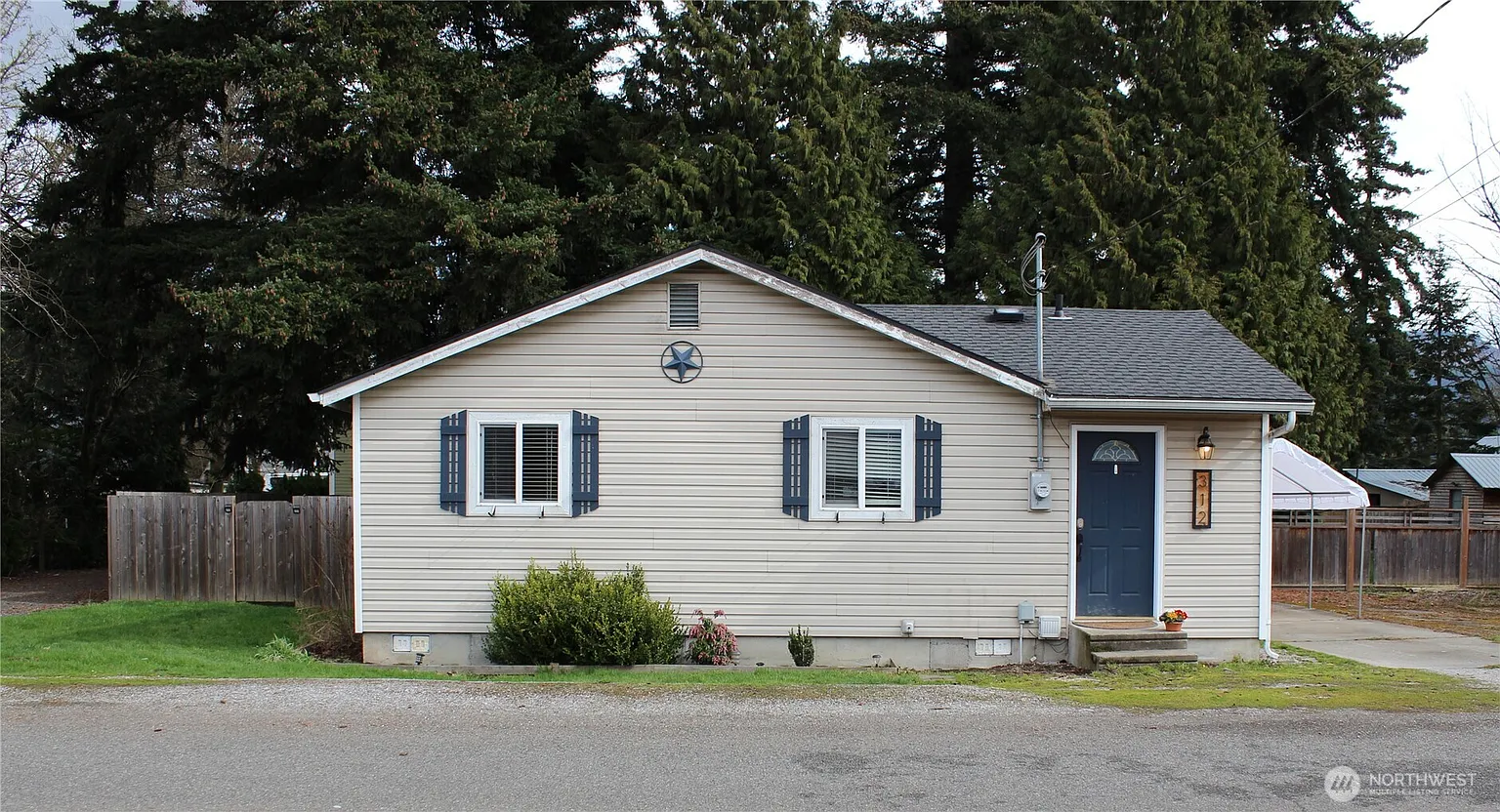 312 W Third Street photo 1