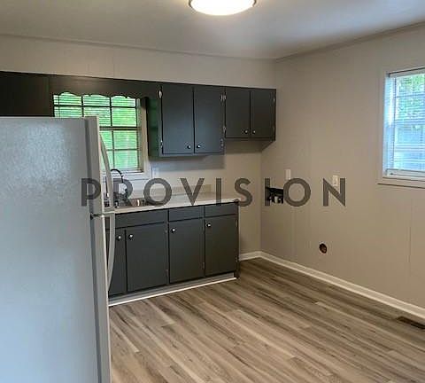 3rd image of 745 20th St NE #4