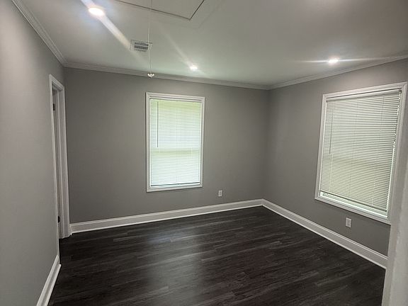 4th image of 5711 Sterling Pl