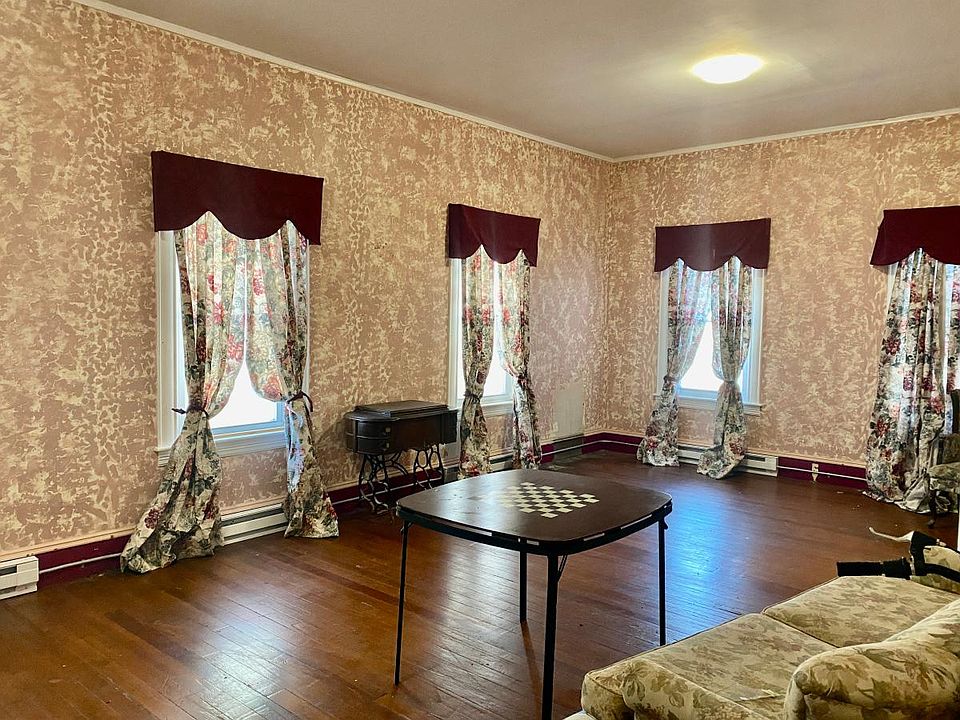 621 2nd St Fall River Ma Rooming House 3 Available Units 621 2nd St