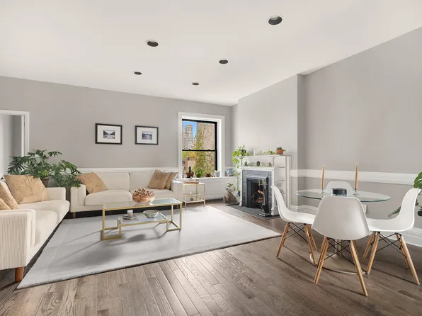 72 East 93rd Street PHAB image 2 of 10