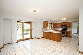 4th image of 10546 Lexington Ln