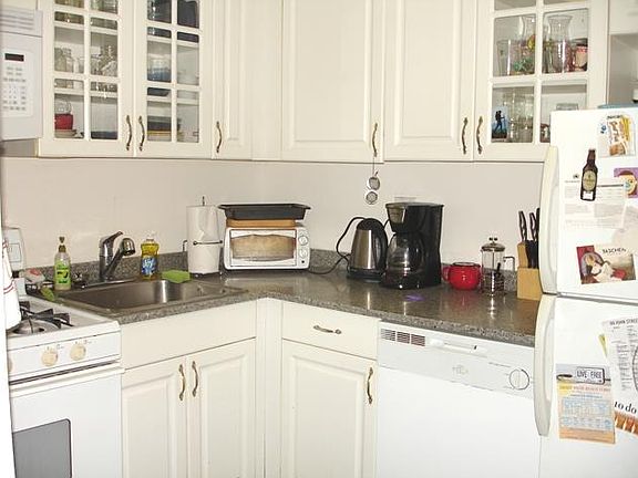 2nd image of 52 Beaver St APT 101