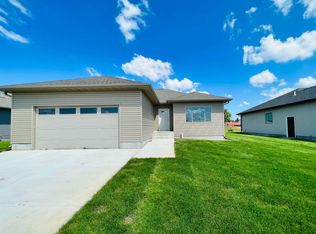 4118 12th St, Columbus, NE 68601