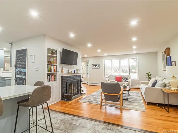 21 Heritage Road, East Lyme, CT 06333