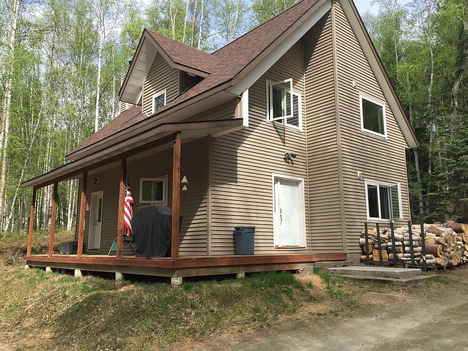 1st image of 155 Crest Dr