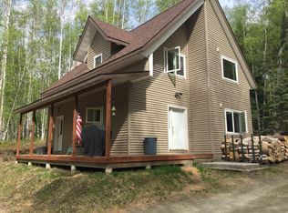 155 Crest Dr, Fairbanks, AK 99712