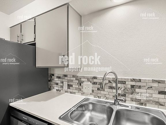 2nd image of 1336 W Garland Ave