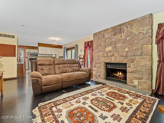 5th image of 112 Village View Ct