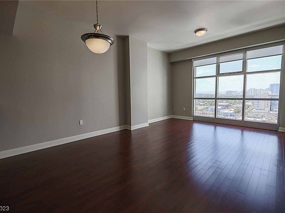 2nd image of 150 N Las Vegas Blvd #2108