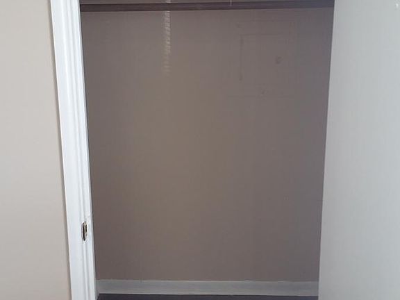 5th image of 2140 Kenilworth Ave APT 204