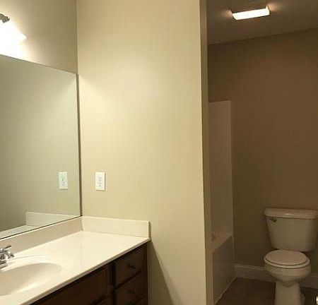 4th image of 6105 Fresh Garden Dr