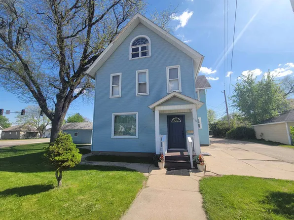 738 11th St, La Salle, IL 61301