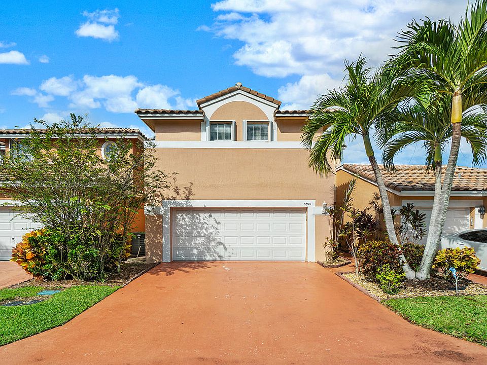 Home For Sale In Addison Court