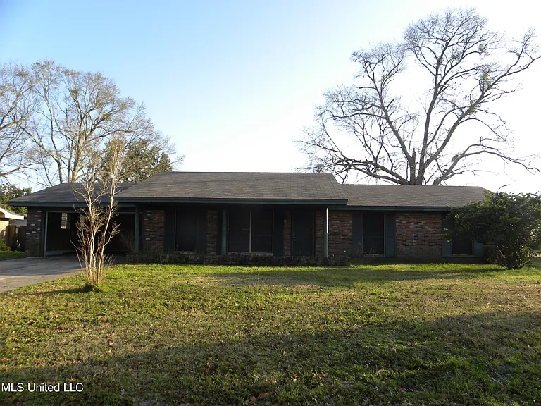 2507 Parkway Rd — Photo 2