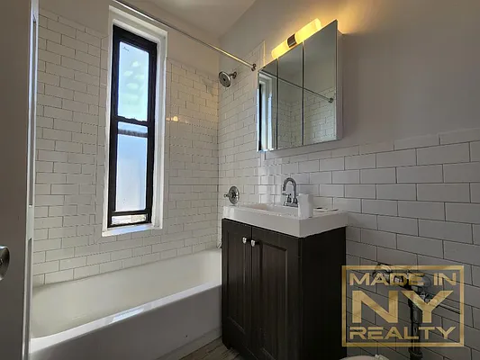 Rented by Made In NY Realty | media 7
