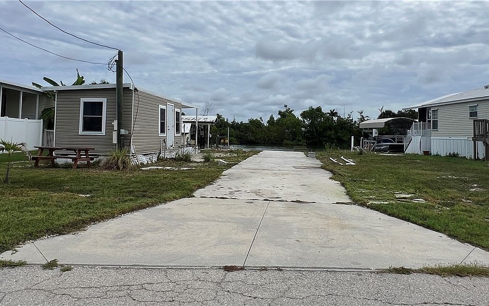 1st image of 3900 Royal Palm Dr