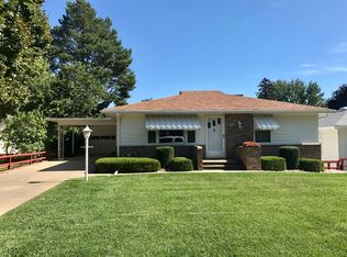1714 Walnut St, Yankton, SD 57078